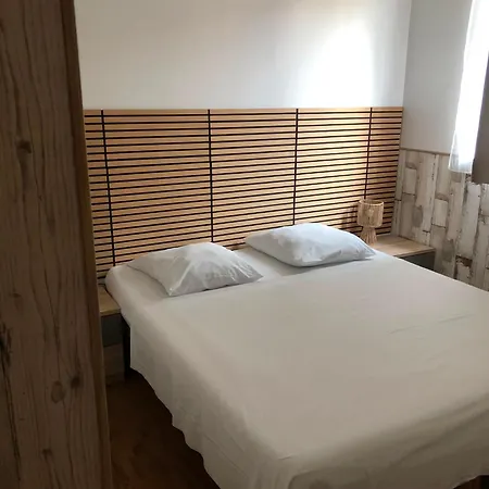 2 Pieces Avec Piscine, 150 M De La Plage. Apartman *