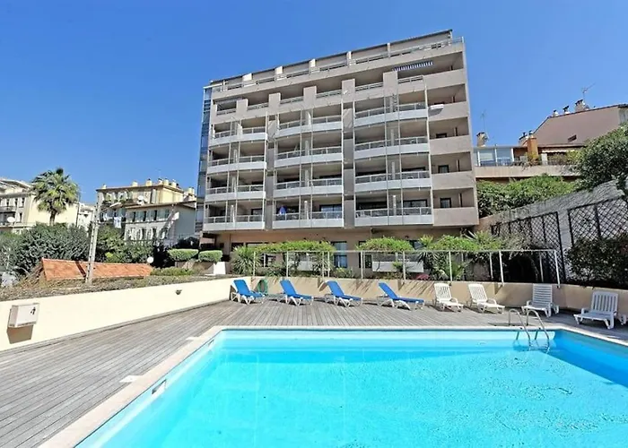 2 Pieces Avec Piscine, 150 M De La Plage. Апартаменты